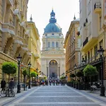 Urania Apartment